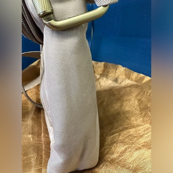 Travelon Anti-Theft Crossbody Bag Purse - Picture 3 of 15